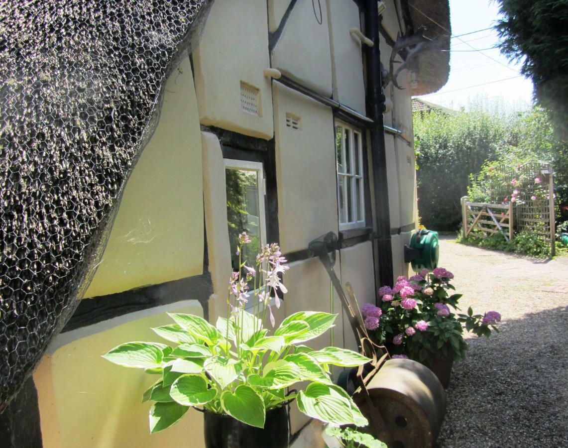 The Stable Vila Eastleigh Exterior foto